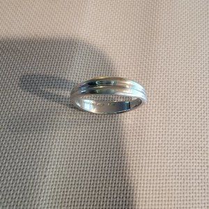 Tiffany & Co. 18Kt White Gold Double Band Ladies Ring